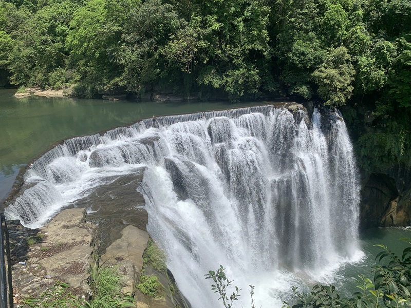 Shifen Waterfall