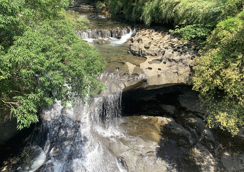 Shifen Waterfall