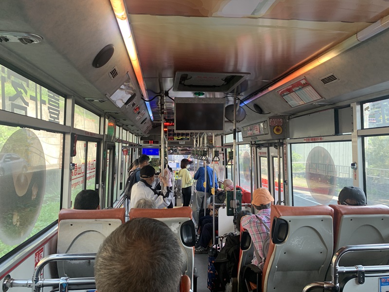 Shifen Waterfall Bus